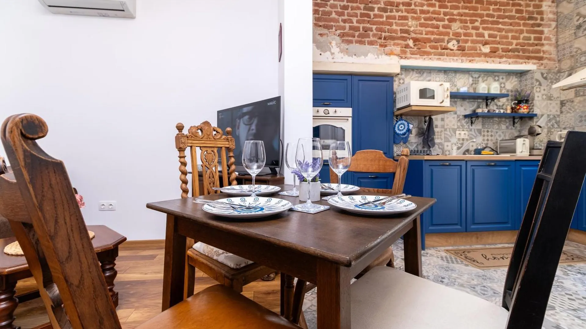 City Center Retro Chic Kapana 2-Bed Apartment 普罗夫迪夫 保加利亚