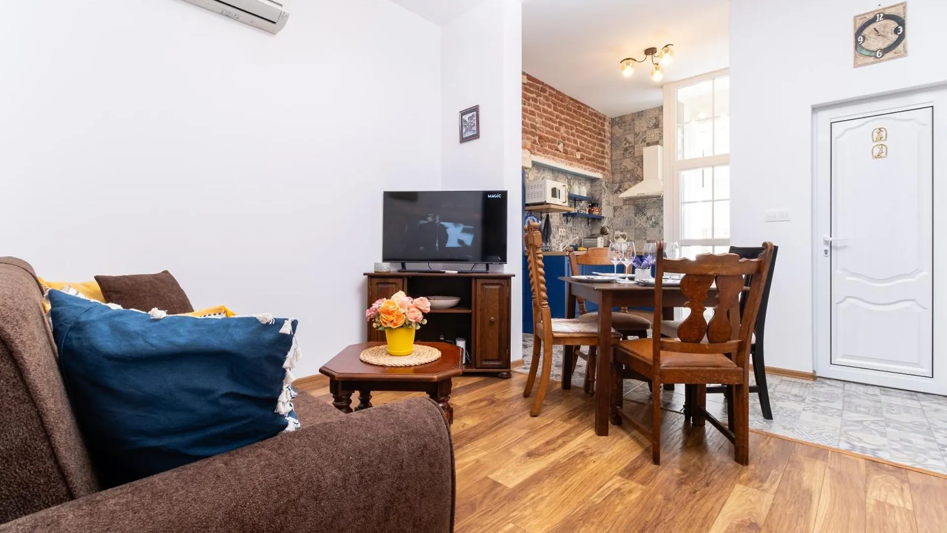 City Center Retro Chic Kapana 2-Bed Apartment 普罗夫迪夫 保加利亚